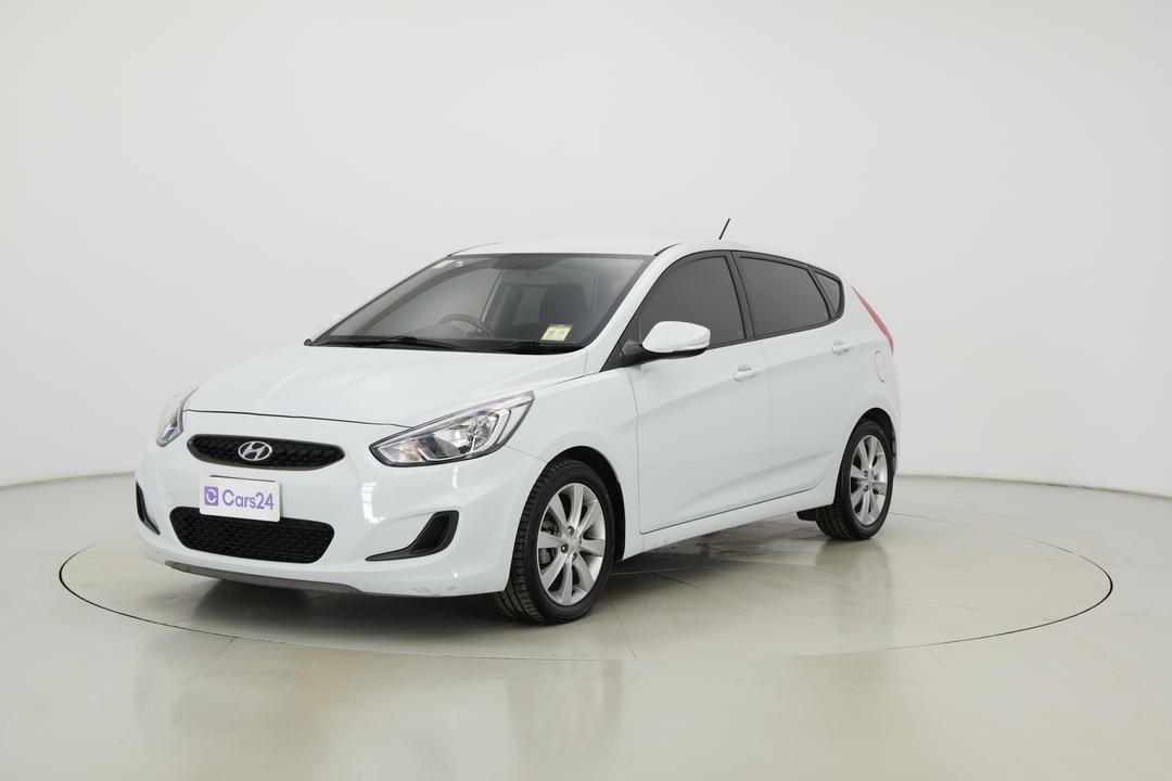 2019 Hyundai Accent Sport, Automatic, 58732 km, Left Front Diagonal (45- Degree) View