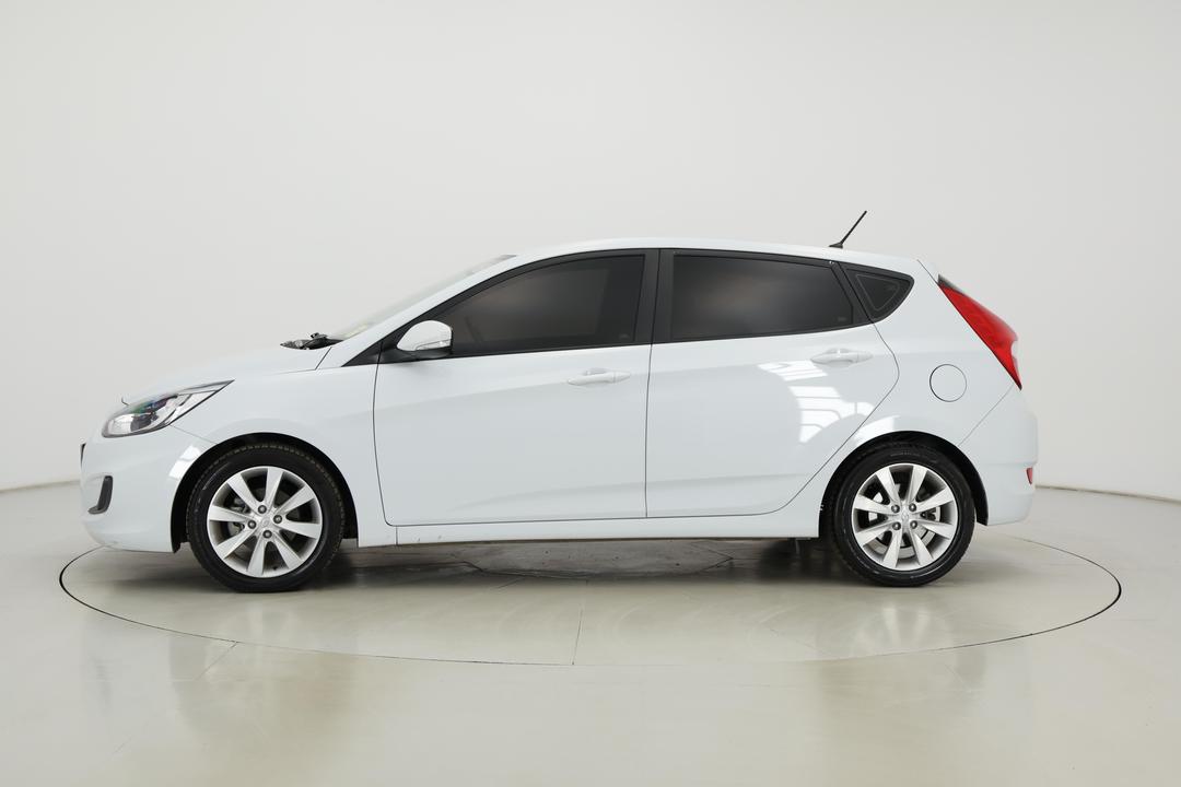 2019 Hyundai Accent Sport, Automatic, 58732 km, Left Side View