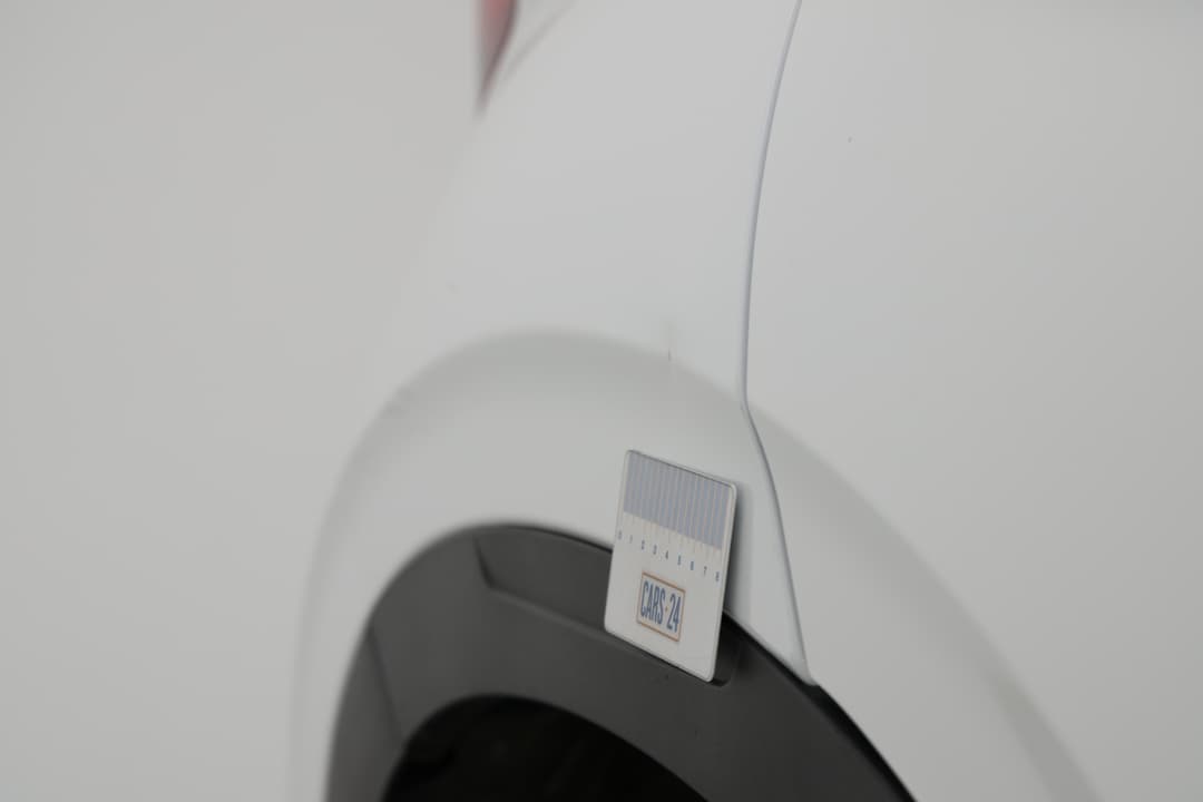 2025 Hyundai Venue -, Automatic, 22368 km, Quarter Panel Rear RHS Scratch