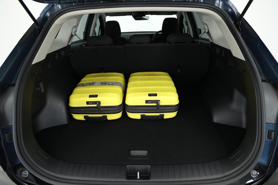 2022 Kia Sportage Sx (FWD), Automatic, 36930 km, Boot Inside View with Luggage