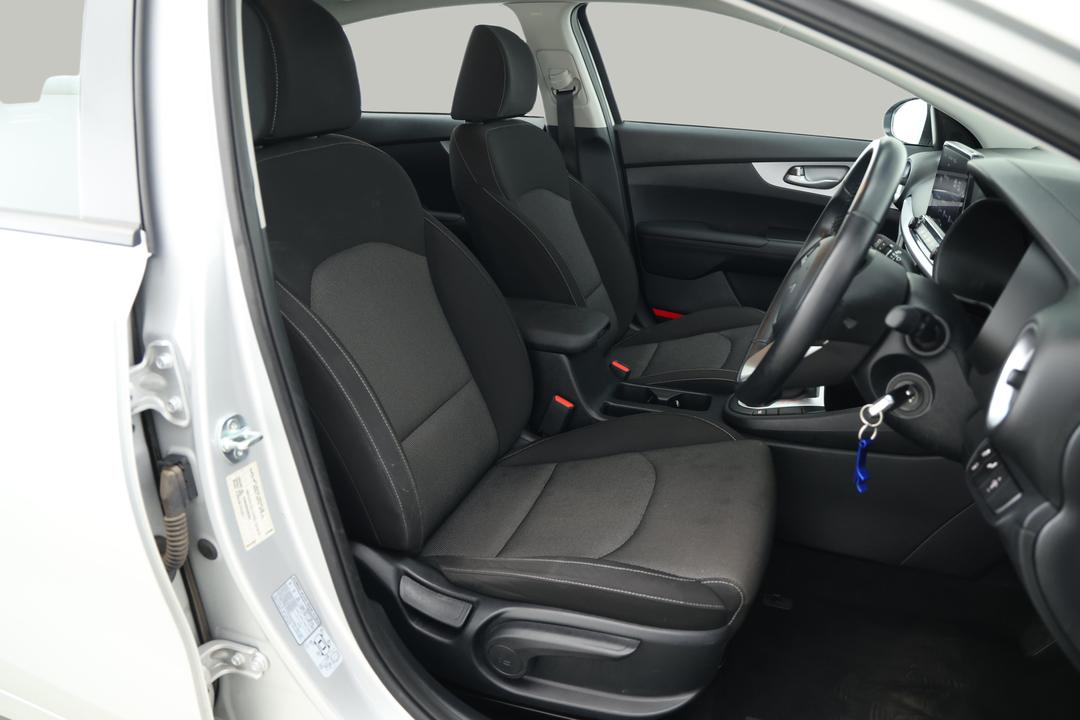 2024 Kia Cerato S Safety Pack, Automatic, 51535 km, Right Side Front Door Cabin View