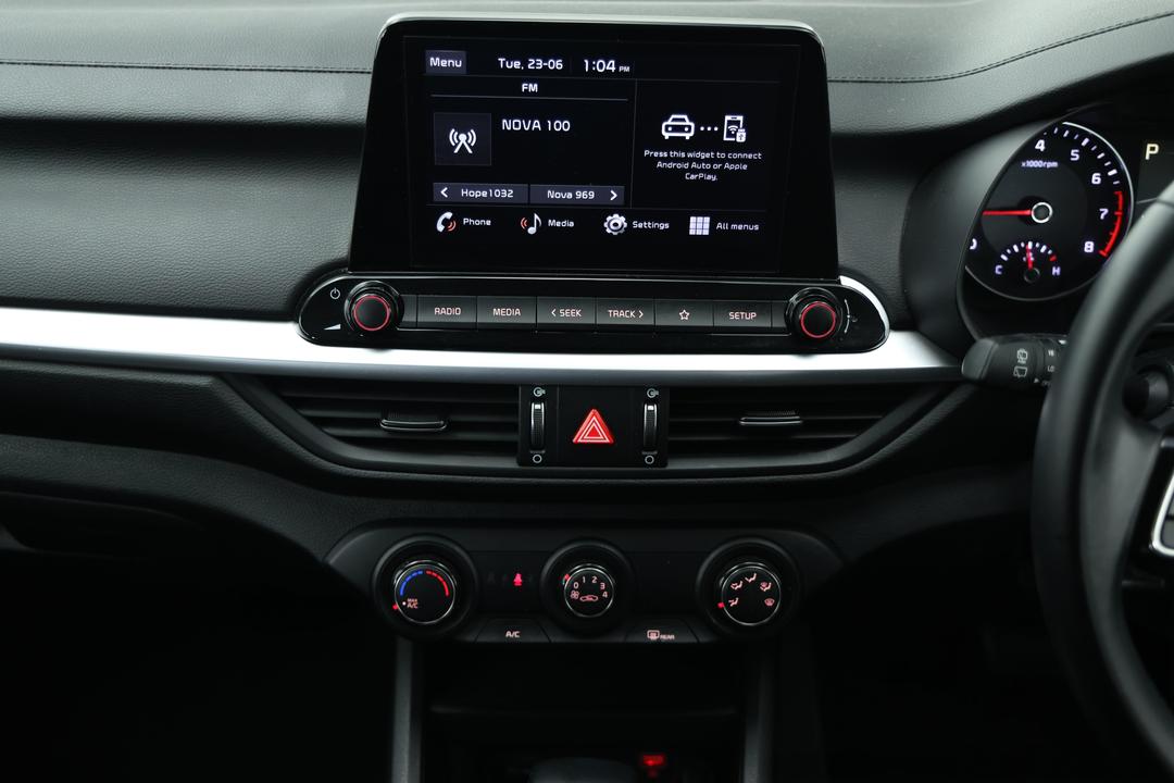 2024 Kia Cerato S Safety Pack, Automatic, 51535 km, Center Console
