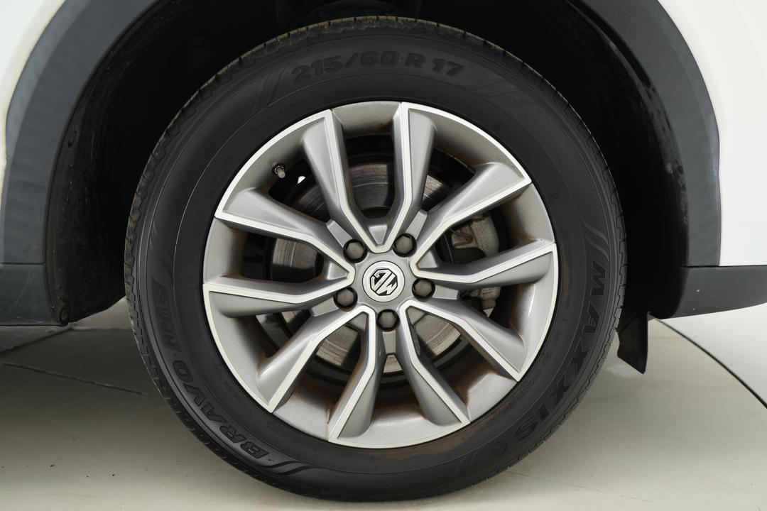 2021 MG HS Core, Automatic, 36871 km, Right Front Wheel