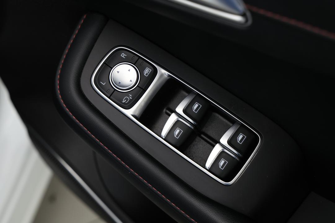 2021 MG HS Core, Automatic, 36871 km, Drivers Side Door Panel Controls