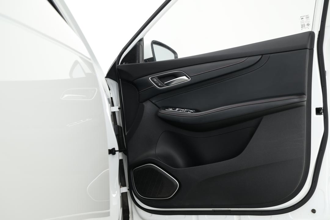 2021 MG HS Core, Automatic, 36871 km, Speaker View