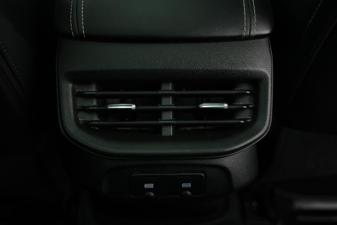 2023 GWM Haval H6 Ultra, Automatic, 37814 km, Rear A/C Vent