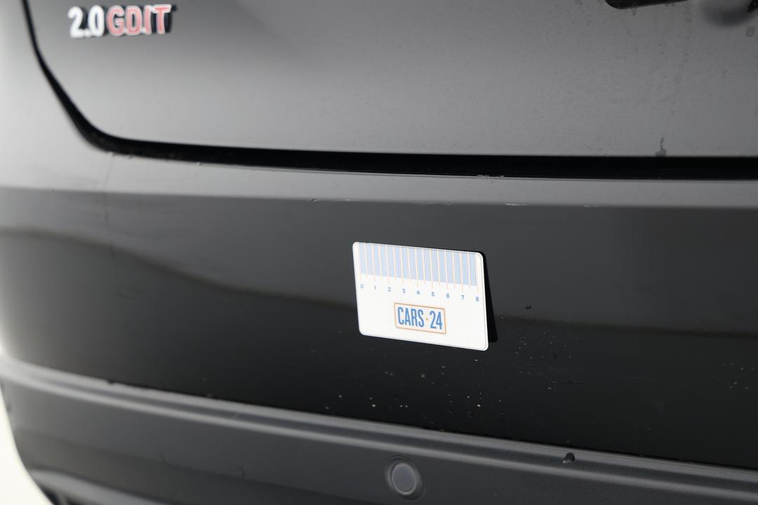 2023 GWM Haval H6 Ultra, Automatic, 37814 km, Bumper Rear Chip
