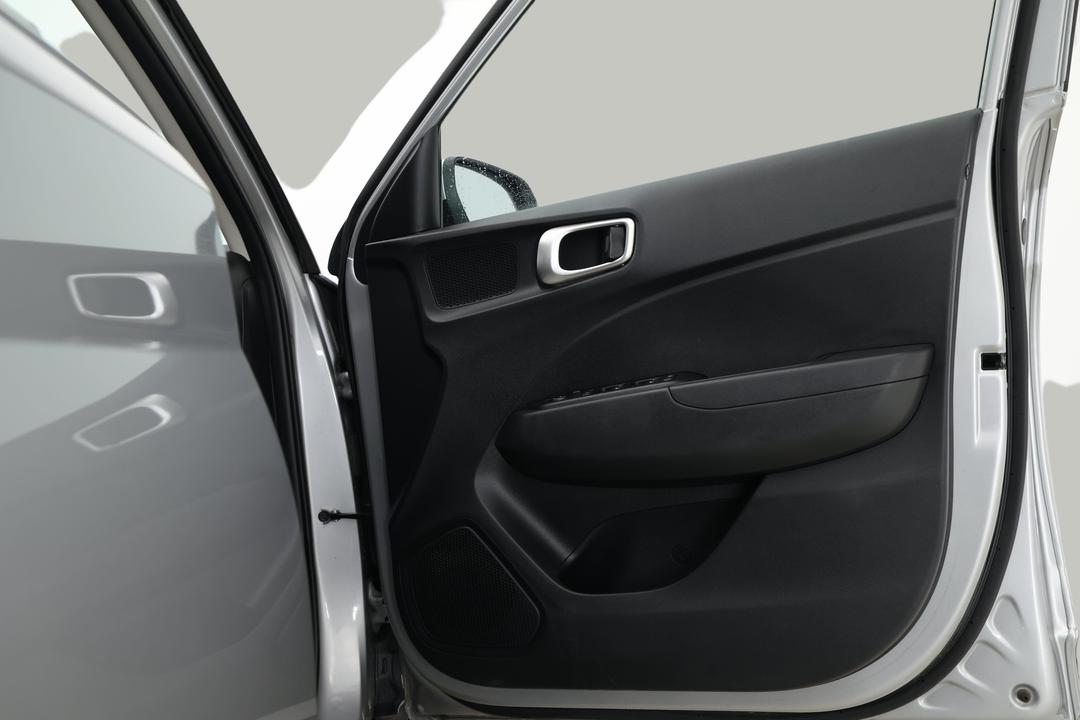 2025 Hyundai Venue -, Automatic, 20723 km, Right Side Front Door Cabin View