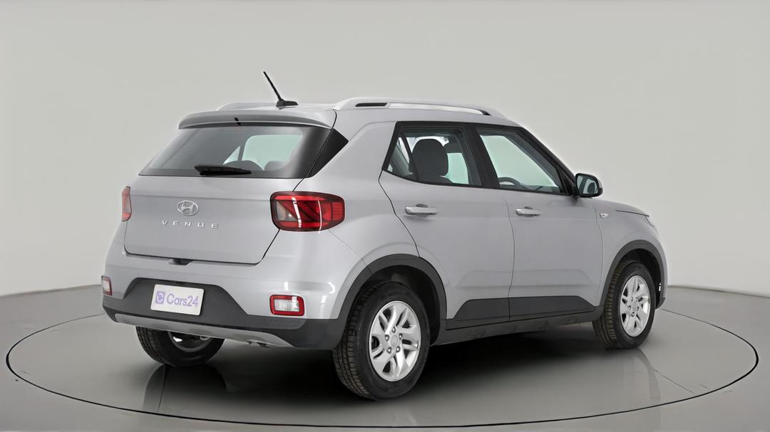 2025 Hyundai Venue -, Automatic, 20723 km, Right Back Diagonal (45- Degree) View