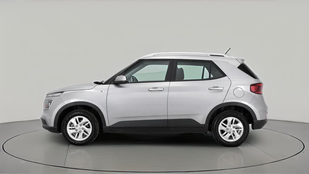 2025 Hyundai Venue -, Automatic, 20723 km, Left Side View