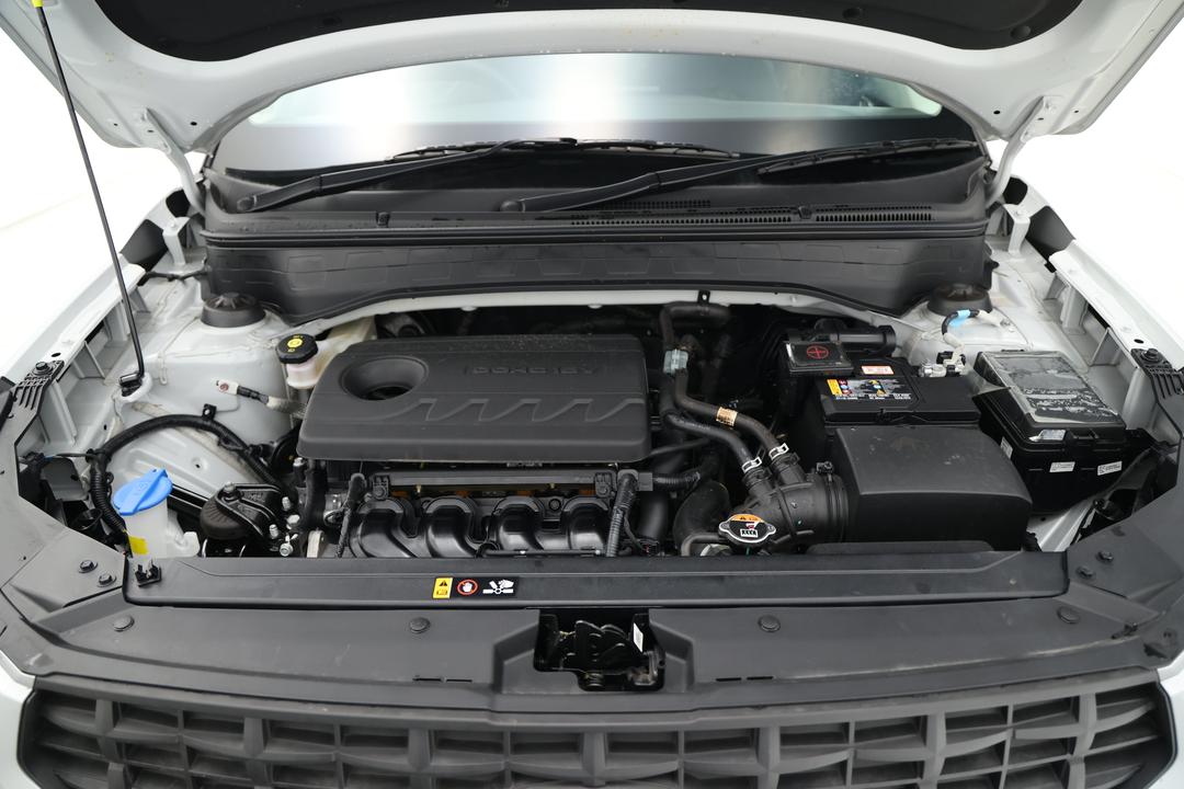 2025 Hyundai Venue -, Automatic, 20723 km, Open Bonnet (Engine)