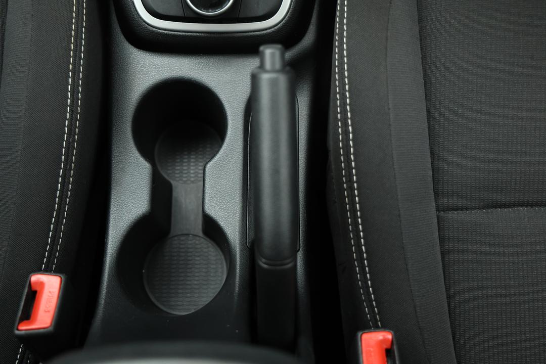 2025 Hyundai Venue -, Automatic, 20723 km, Rear A/C Vent
