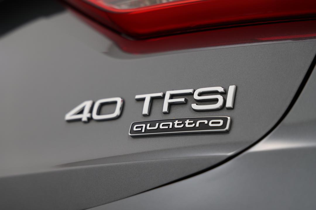 2022 Audi Q3 40 Tfsi Quattro S Line, Automatic, 38885 km, Badge (Boot Right Side)