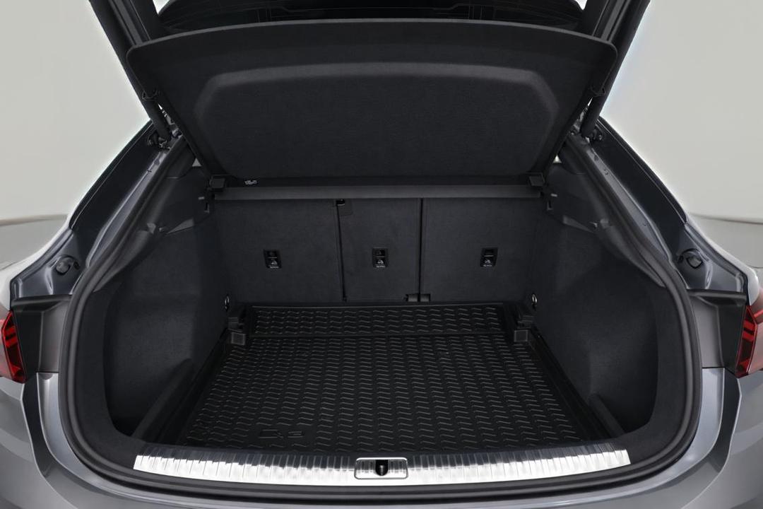 2022 Audi Q3 40 Tfsi Quattro S Line, Automatic, 38885 km, Boot Inside View