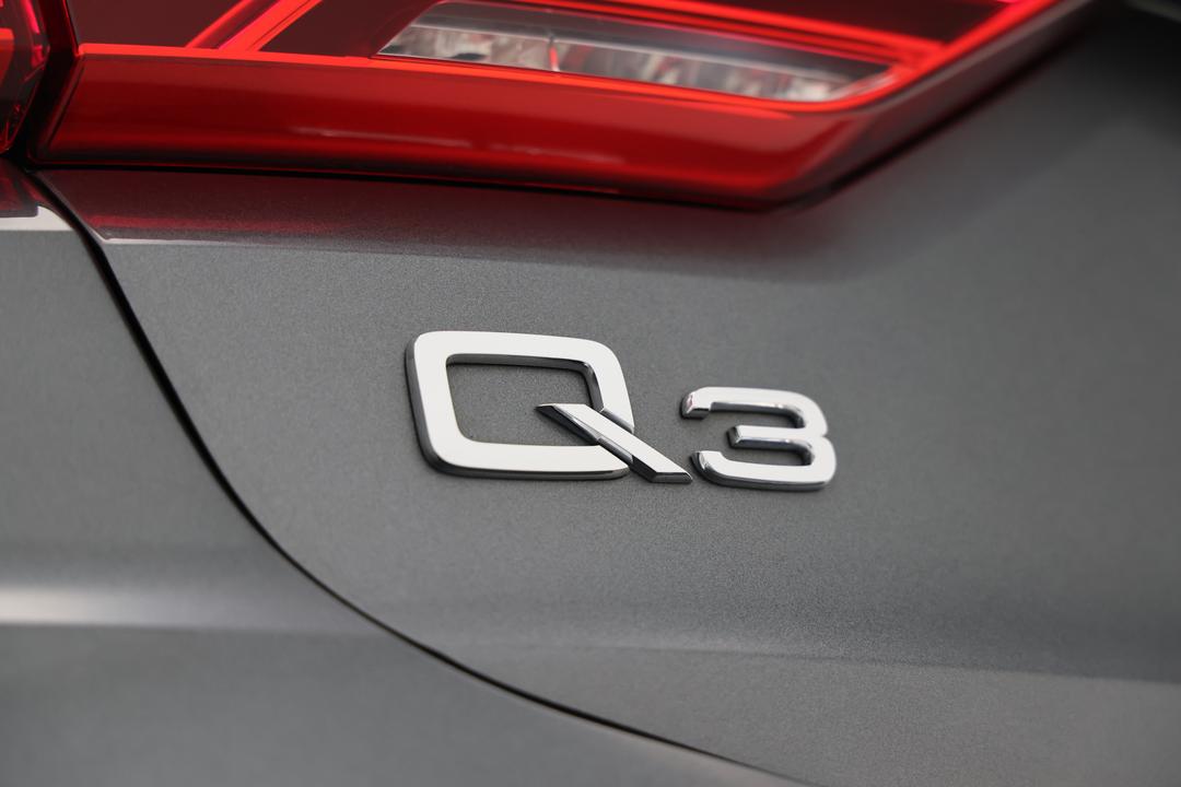 2022 Audi Q3 40 Tfsi Quattro S Line, Automatic, 38885 km, Badge (Boot Left Side)