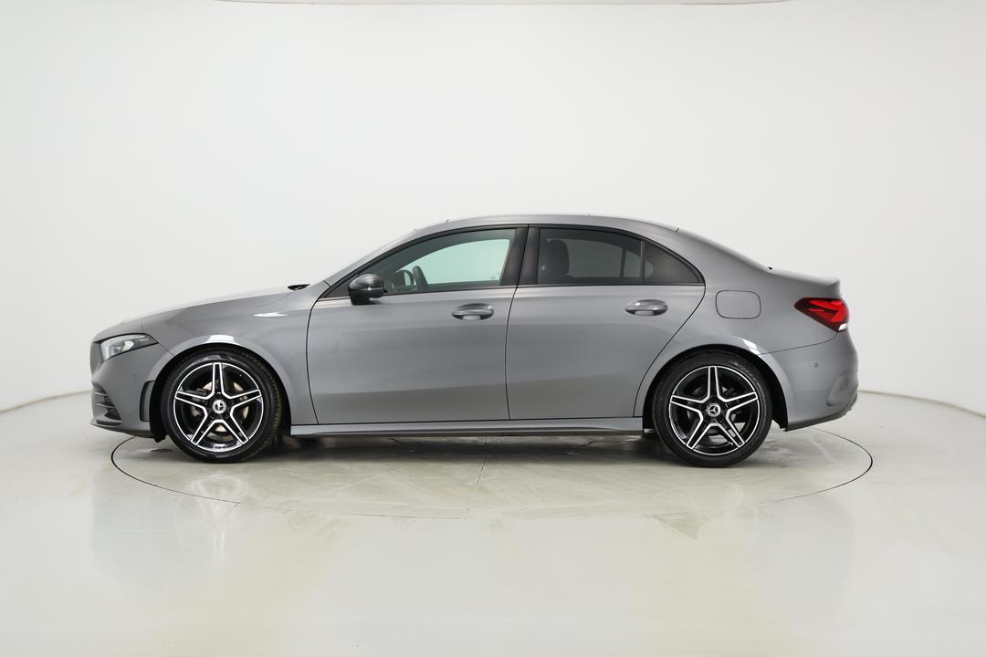 2021 Mercedes-benz A180 A180, Automatic, 68497 km, Left Side View