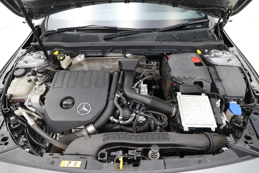 2021 Mercedes-benz A180 A180, Automatic, 68497 km, Open Bonnet (Engine)
