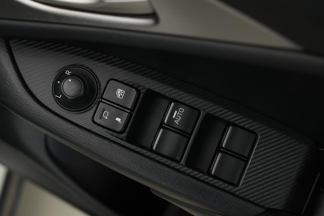 2023 Mazda CX-3 Neo Sport (FWD), Automatic, 57031 km, Drivers Side Door Panel Controls