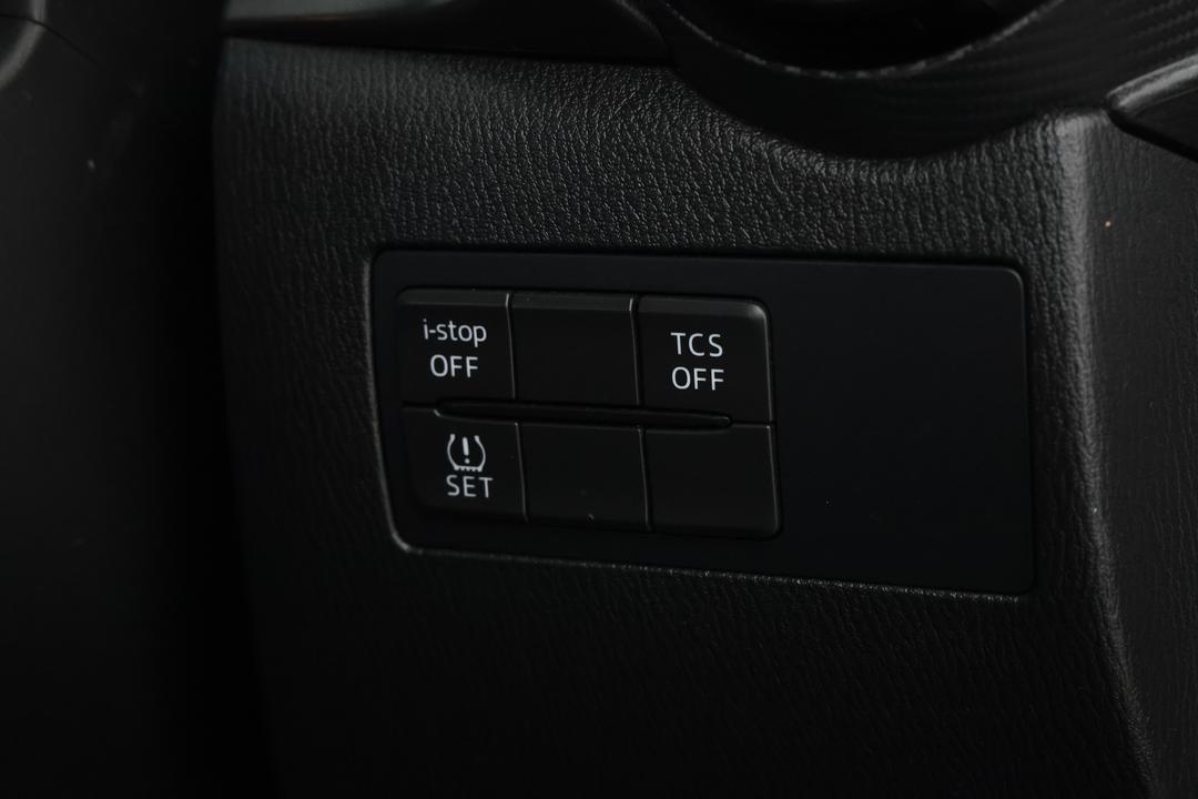 2023 Mazda CX-3 Neo Sport (FWD), Automatic, 57031 km, Utility Switches/Buttons