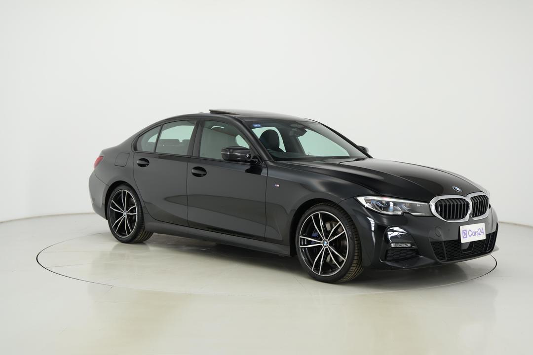 2021 BMW 3 30i M Sport, Automatic, 59684 km, Right Front Diagonal (45- Degree) View