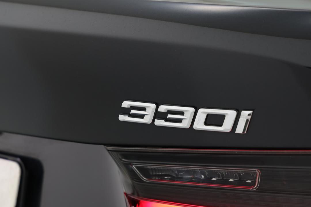 2021 BMW 3 30i M Sport, Automatic, 59684 km, Badge (Boot Right Side)