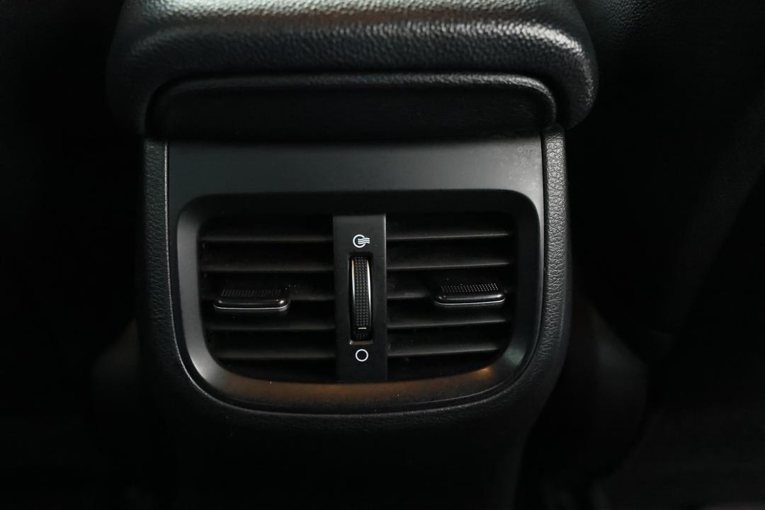 2019 Kia Cerato Gt Safety Pack, Automatic, 156322 km, Rear A/C Vent