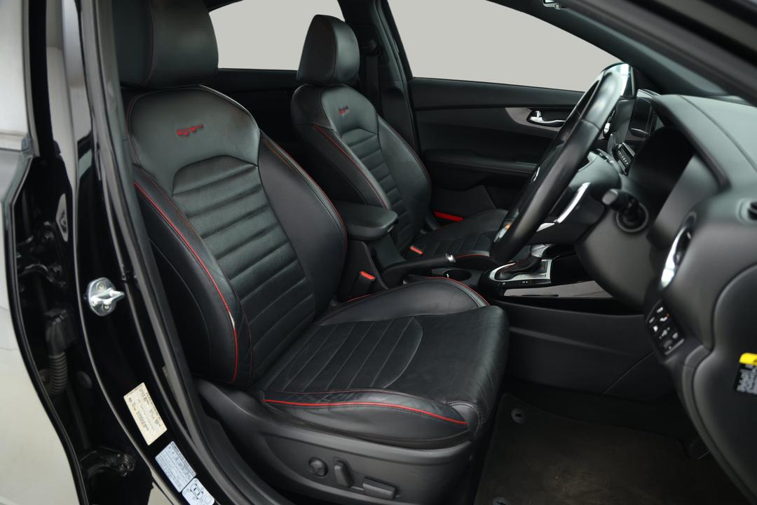 2019 Kia Cerato Gt Safety Pack, Automatic, 156322 km, Right Side Front Door Cabin View