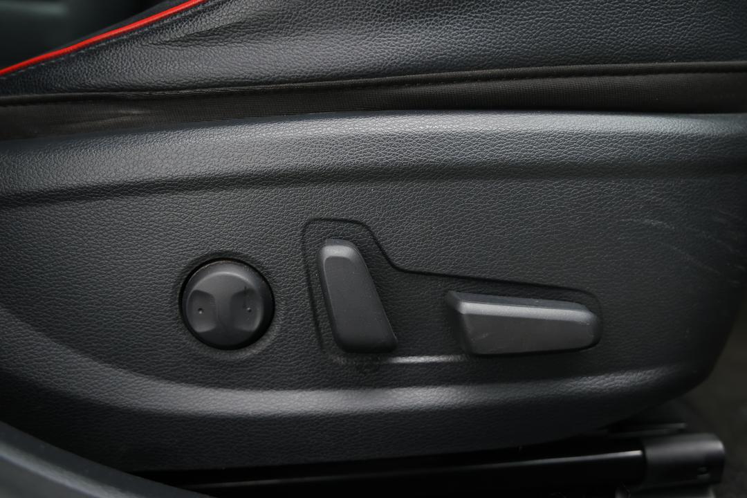 2019 Kia Cerato Gt Safety Pack, Automatic, 156322 km, Drivers Side Adjustment Panel