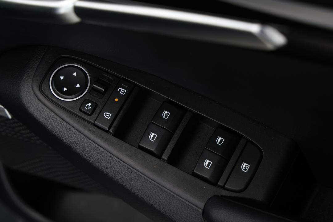 2022 Kia Seltos Gt-line (AWD) (sunroof), Automatic, 52685 km, Drivers Side Door Panel Controls