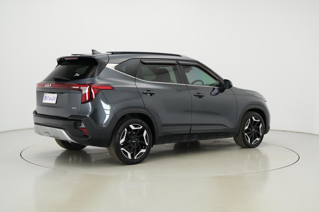 2022 Kia Seltos Gt-line (AWD) (sunroof), Automatic, 52685 km, Right Back Diagonal (45- Degree) View