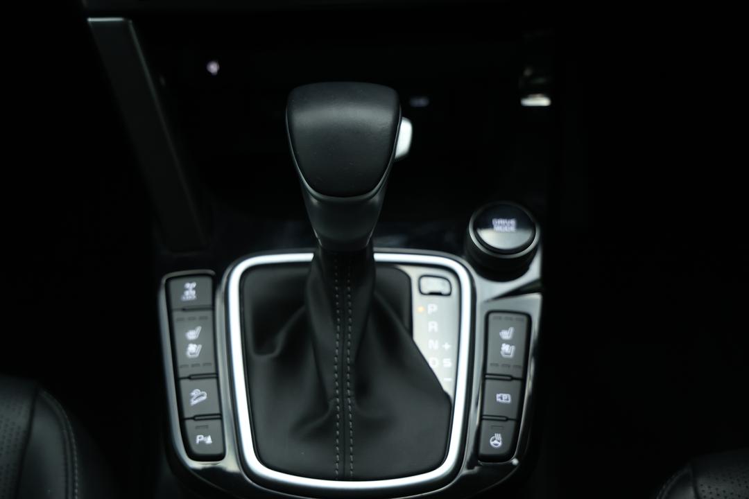 2022 Kia Seltos Gt-line (AWD) (sunroof), Automatic, 52685 km, Gear Lever 