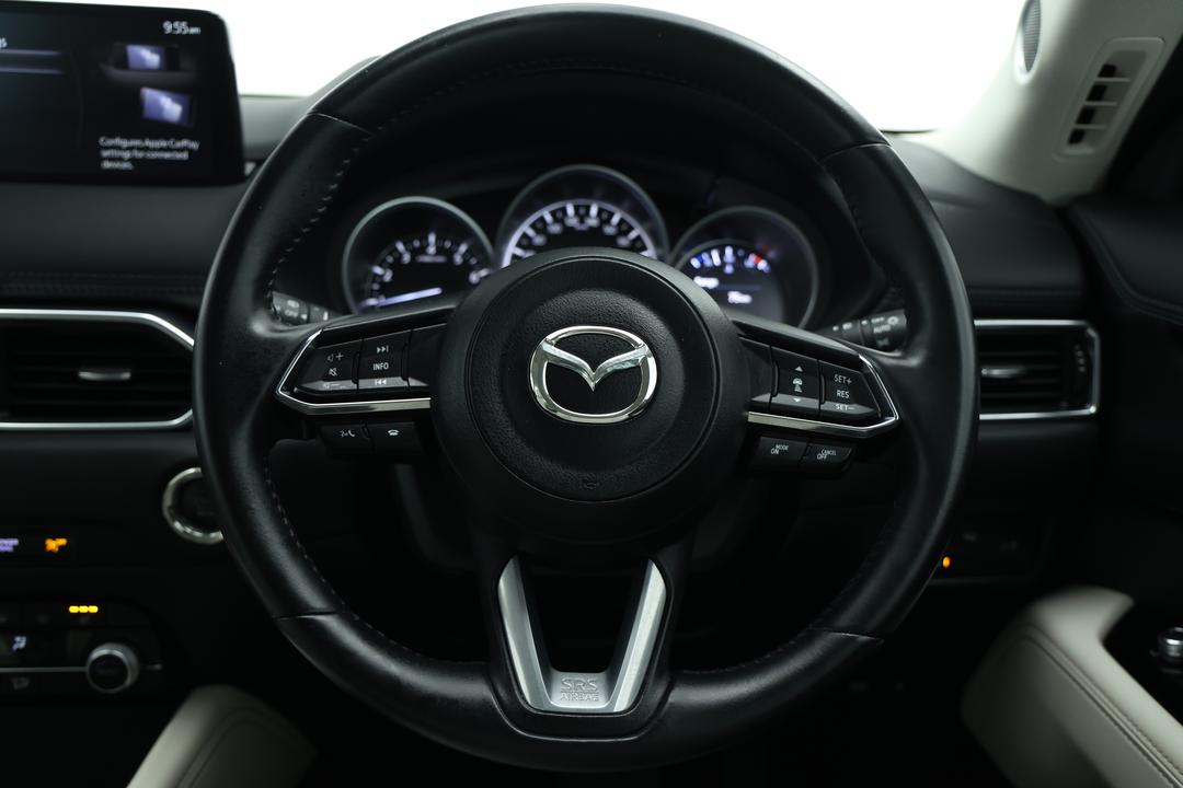 2021 Mazda CX-5 Gt (AWD), Automatic, 81431 km, Steering Wheel Close-up