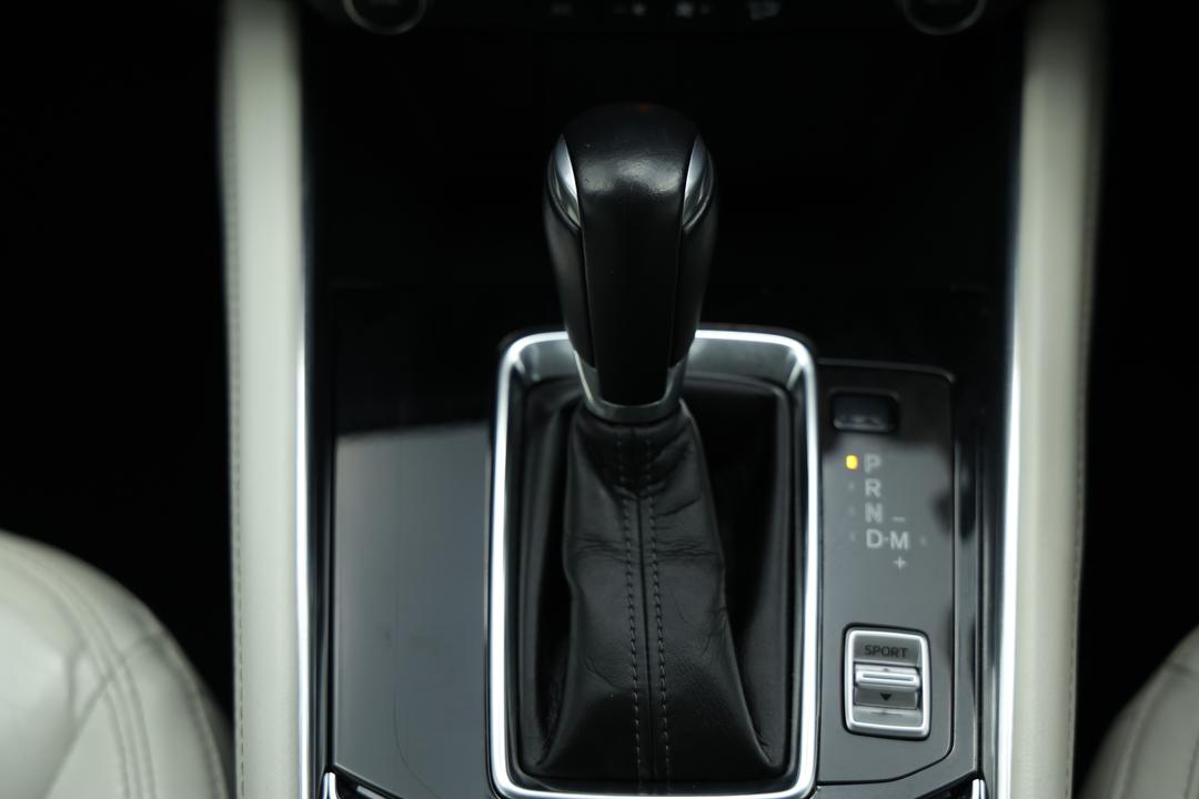 2021 Mazda CX-5 Gt (AWD), Automatic, 81431 km, Gear Lever 