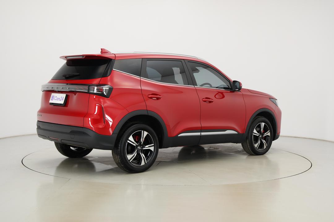 2025 Chery Tiggo 4 Pro Urban, Automatic, 5432 km, Right Back Diagonal (45- Degree) View