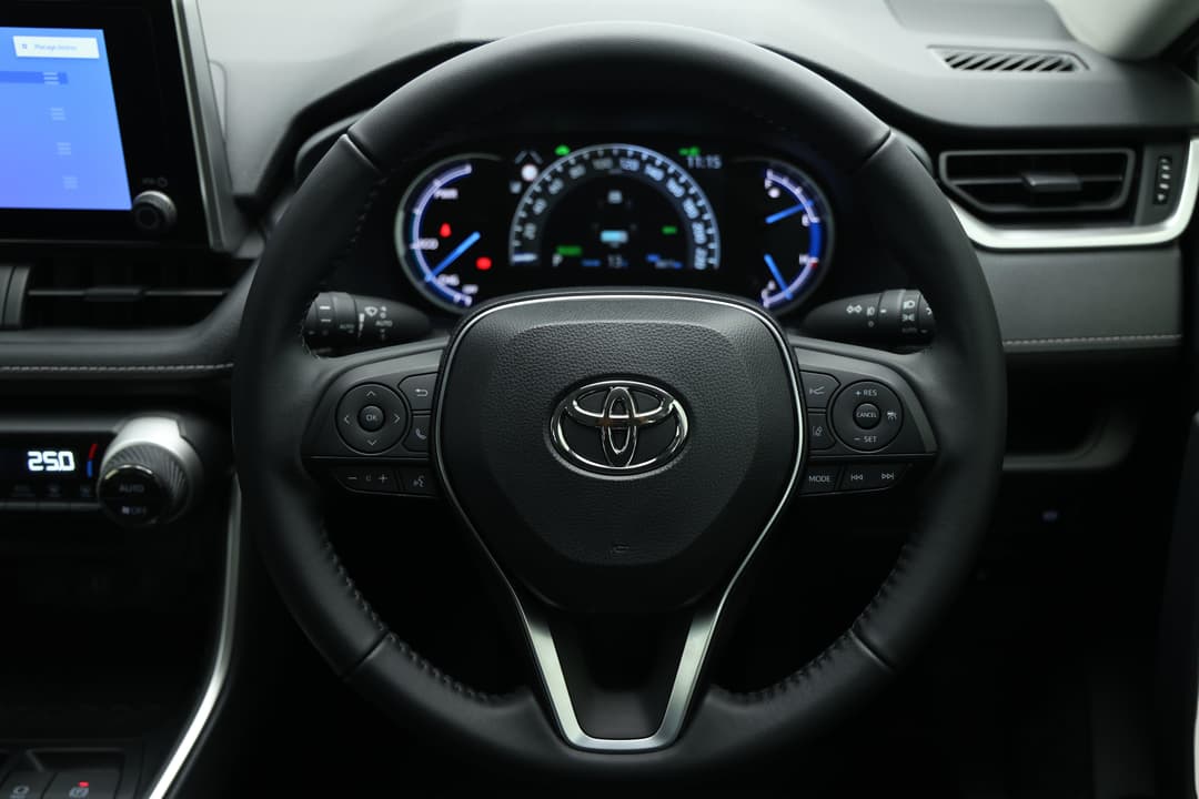 2025 Toyota RAV4 Gx (AWD) Hybrid, Automatic, 9034 km, Steering Wheel Close-up