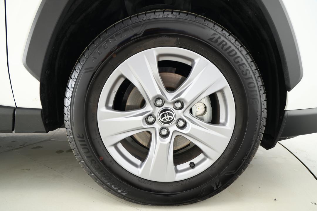 2025 Toyota RAV4 Gx (AWD) Hybrid, Automatic, 8877 km, Right Front Wheel