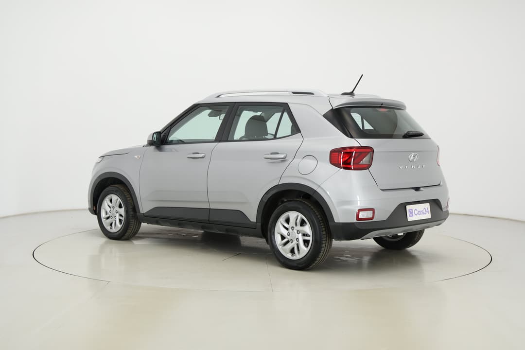 2025 Hyundai Venue -, Automatic, 26529 km, Left Back Diagonal (45- Degree) View