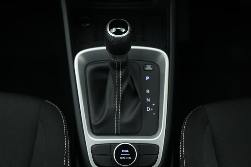 2025 Hyundai Venue -, Automatic, 26529 km, Gear Lever 