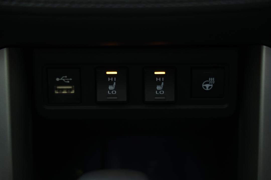 2023 Toyota Corolla Cross Atmos 2WD Hybrid, Automatic, 18591 km, Ventilated Seats