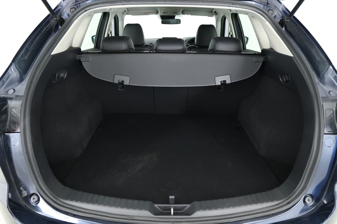 2019 Mazda CX-5 Touring (4x4), Automatic, 37815 km, Boot Inside View