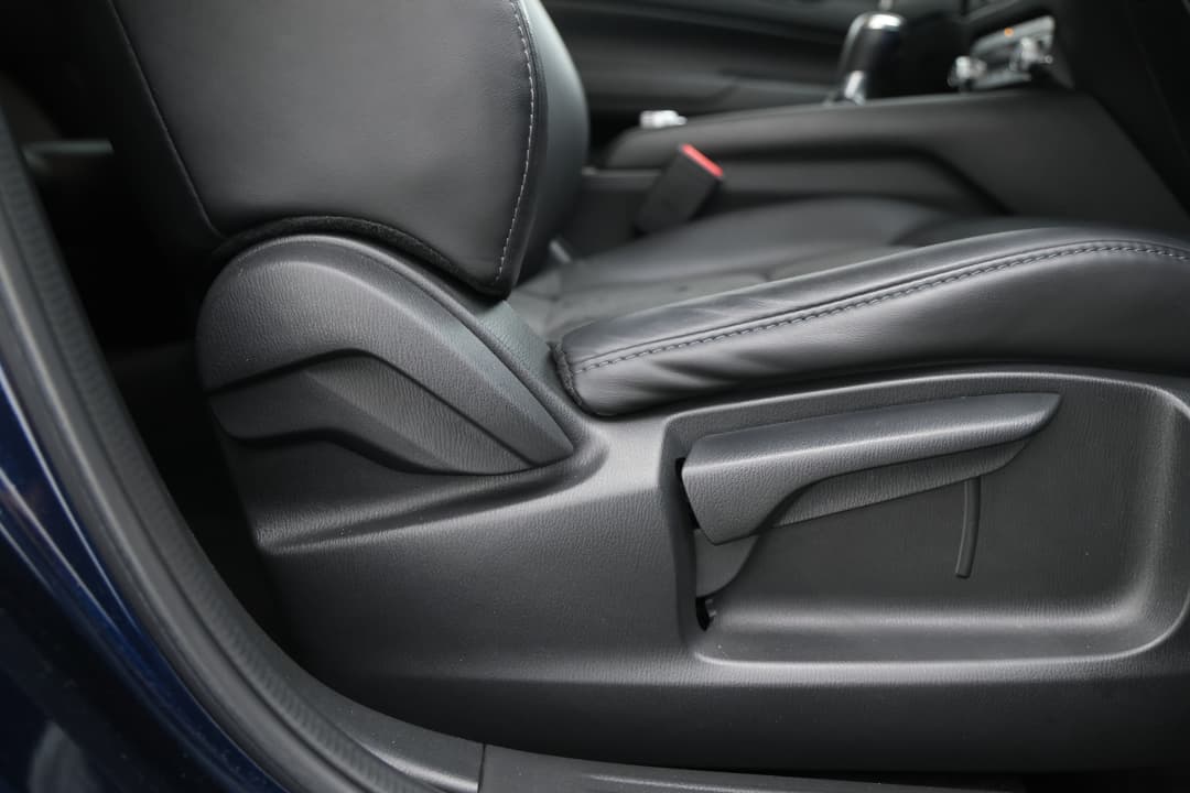 2019 Mazda CX-5 Touring (4x4), Automatic, 37815 km, Drivers Side Adjustment Panel