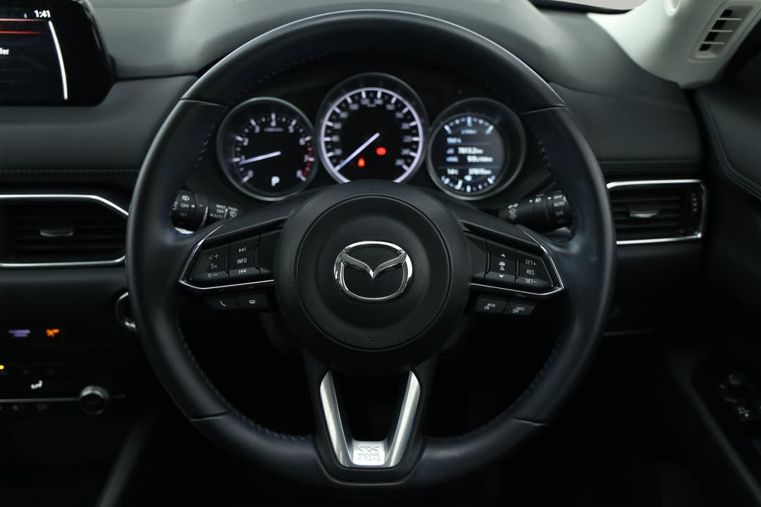 2019 Mazda CX-5 Touring (4x4), Automatic, 37815 km, Steering Wheel Close-up