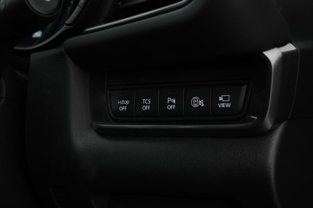 2025 Mazda CX-30 G20 Evolve (FWD), Automatic, 3965 km, Utility Switches/Buttons