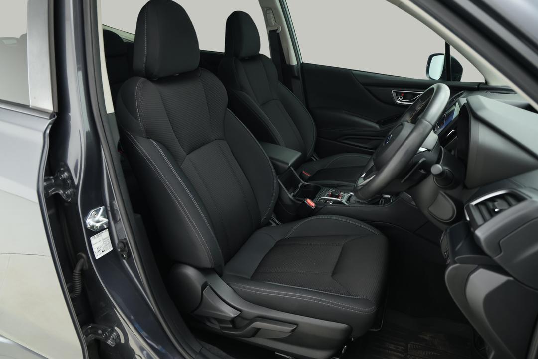 2023 Subaru Forester 2.5i-l (AWD), Automatic, 65739 km, Right Side Front Door Cabin View