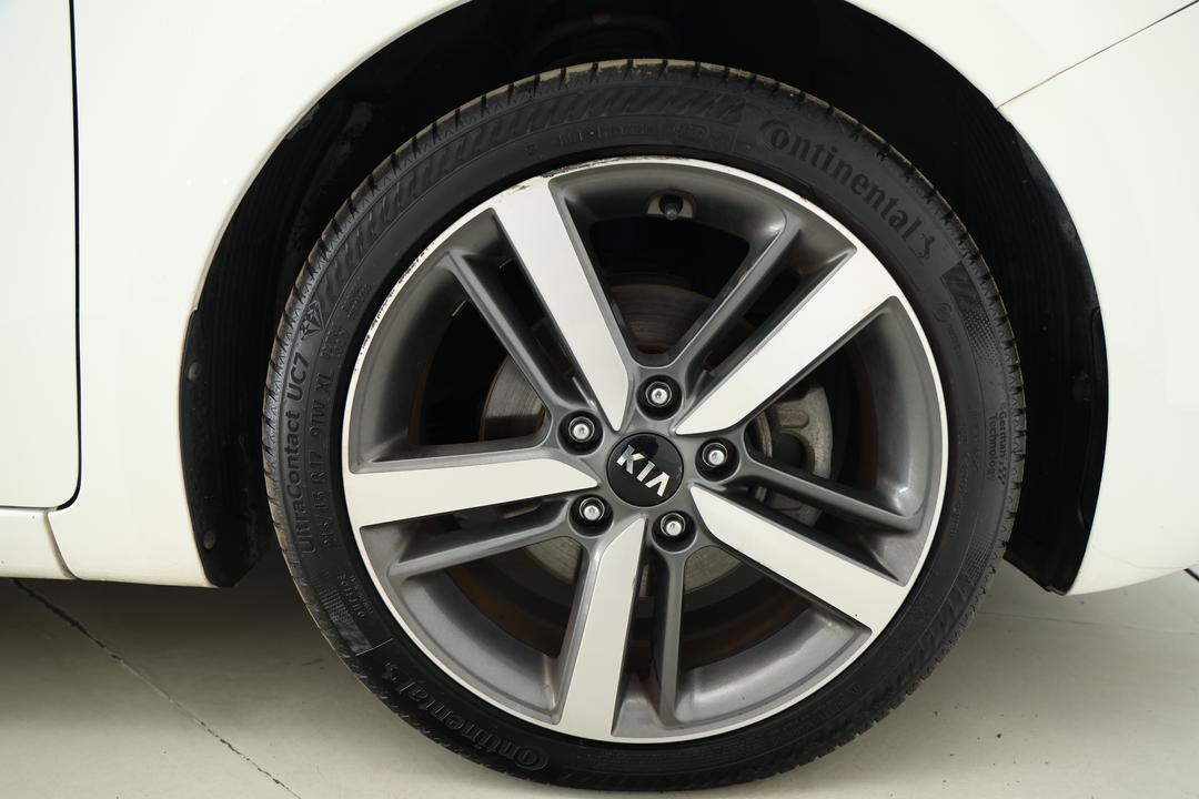 2017 Kia Cerato Sport, Automatic, 121173 km, Right Front Wheel