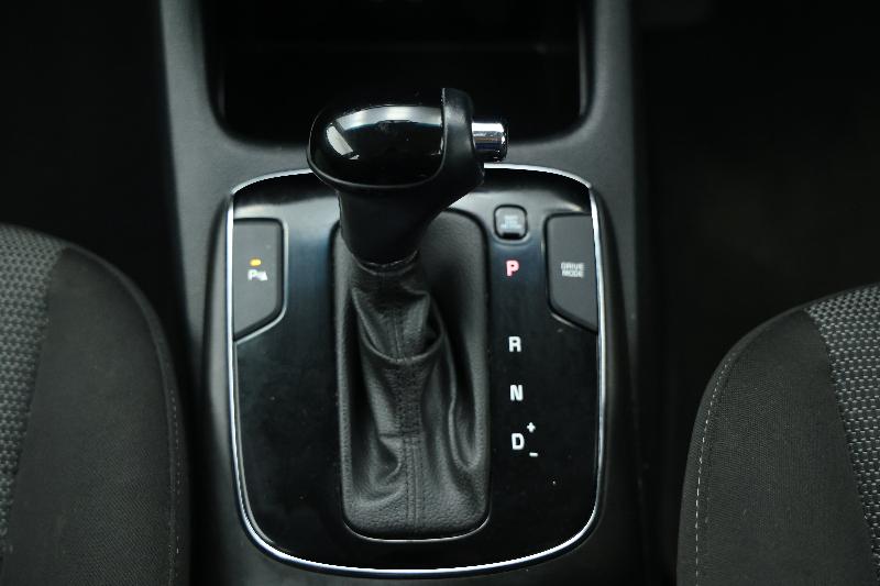 2017 Kia Cerato Sport, Automatic, 121173 km, Gear Lever 