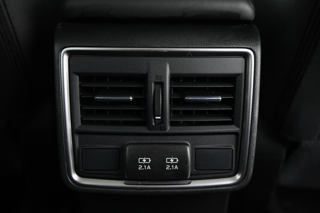 2024 Subaru Forester 2.5i (AWD), Automatic, 49340 km, Rear A/C Vent