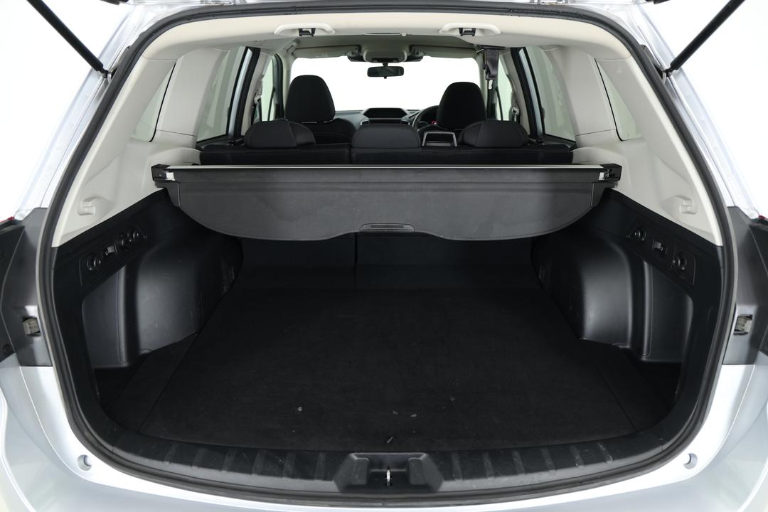 2024 Subaru Forester 2.5i (AWD), Automatic, 49340 km, Boot Inside View