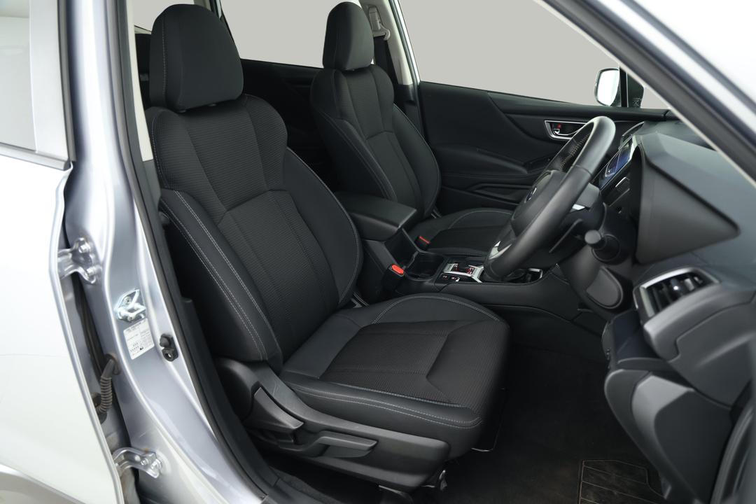 2024 Subaru Forester 2.5i (AWD), Automatic, 49340 km, Right Side Front Door Cabin View