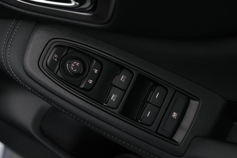 2024 Subaru Forester 2.5i (AWD), Automatic, 49340 km, Drivers Side Door Panel Controls